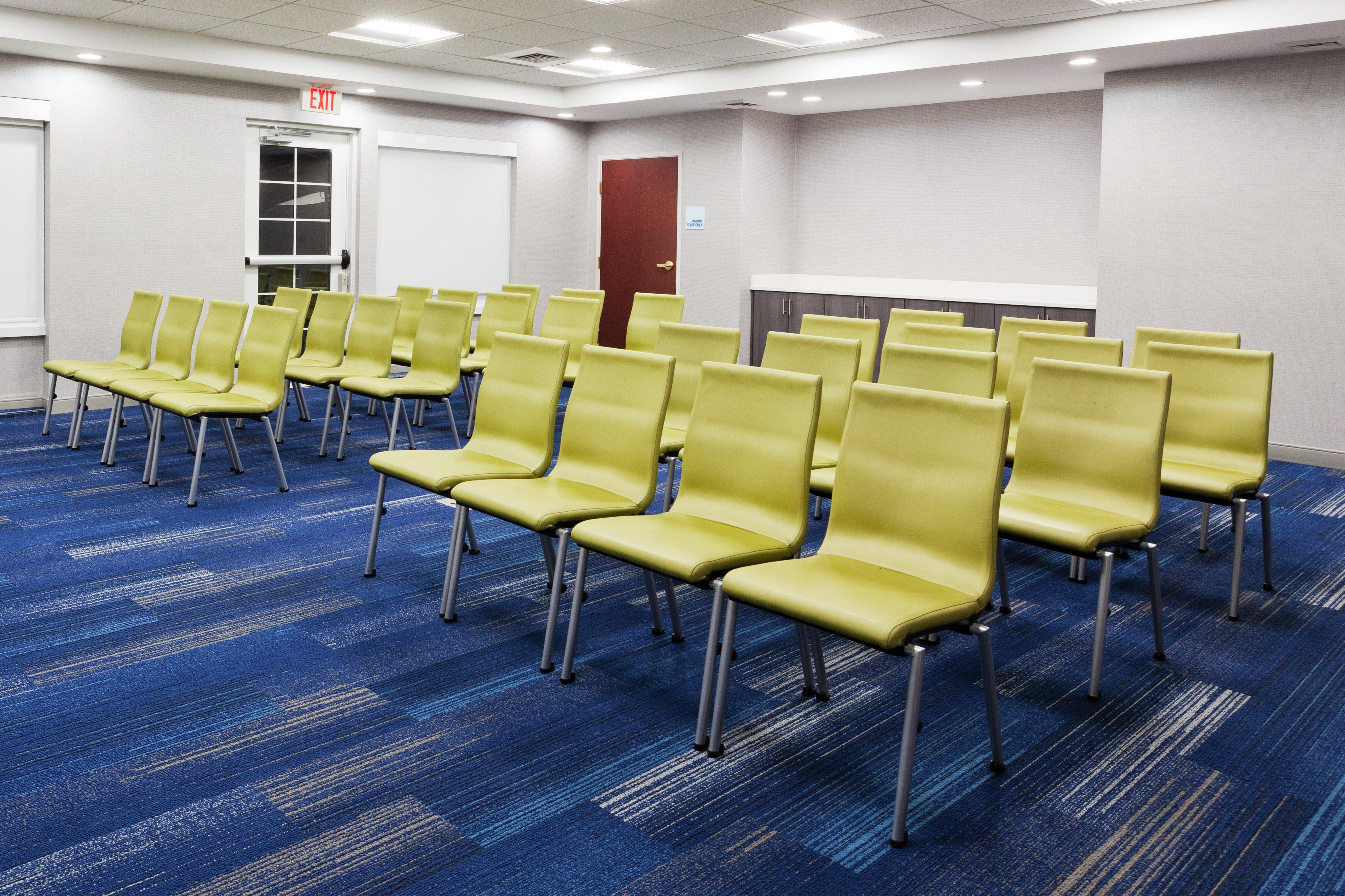 Holiday Inn Express Hotel & Suites Dothan North By Ihg Exterior photo
