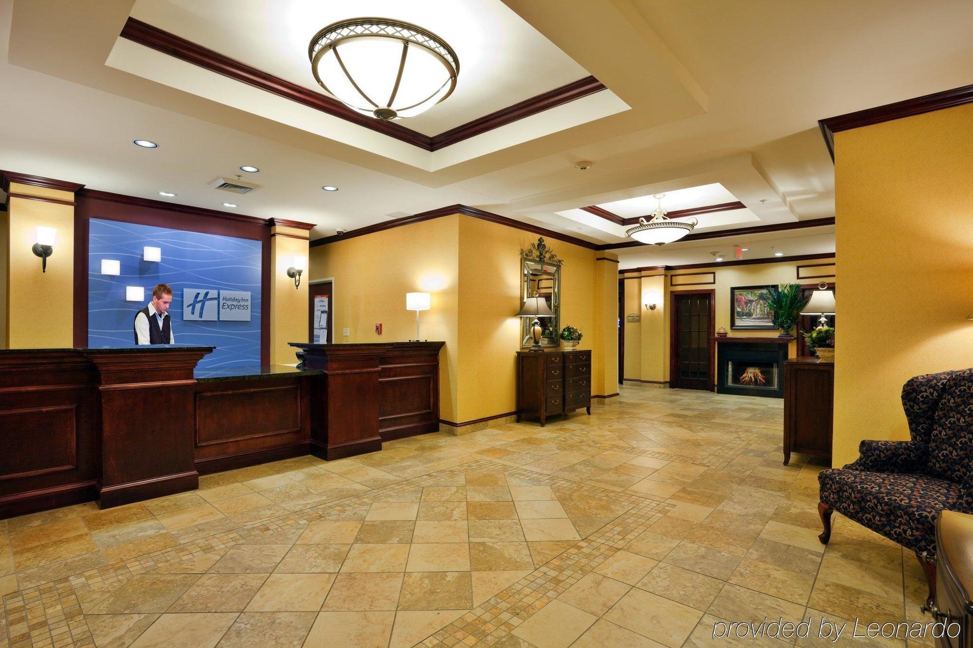 Holiday Inn Express Hotel & Suites Dothan North By Ihg Interior photo