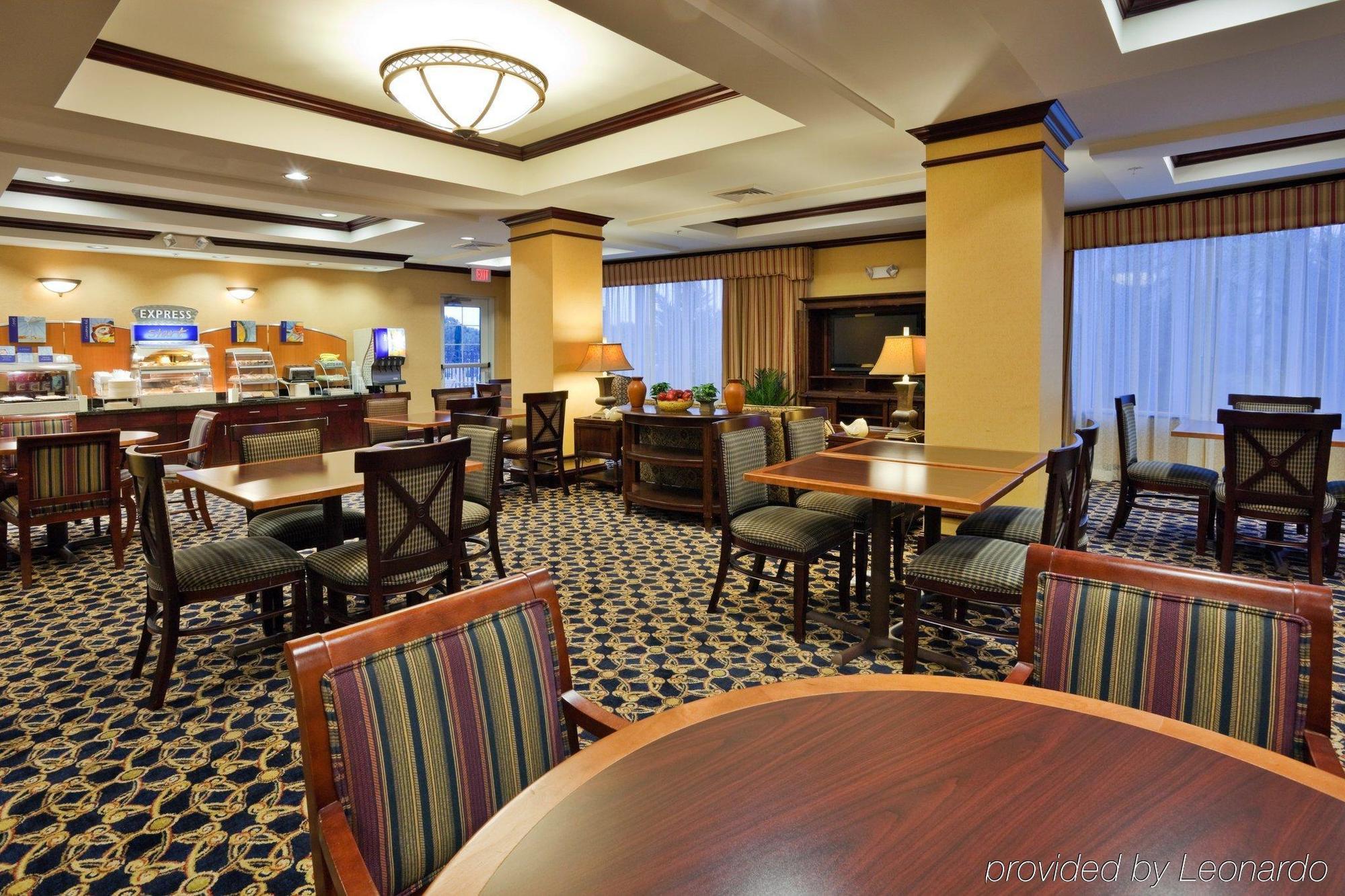 Holiday Inn Express Hotel & Suites Dothan North By Ihg Exterior photo