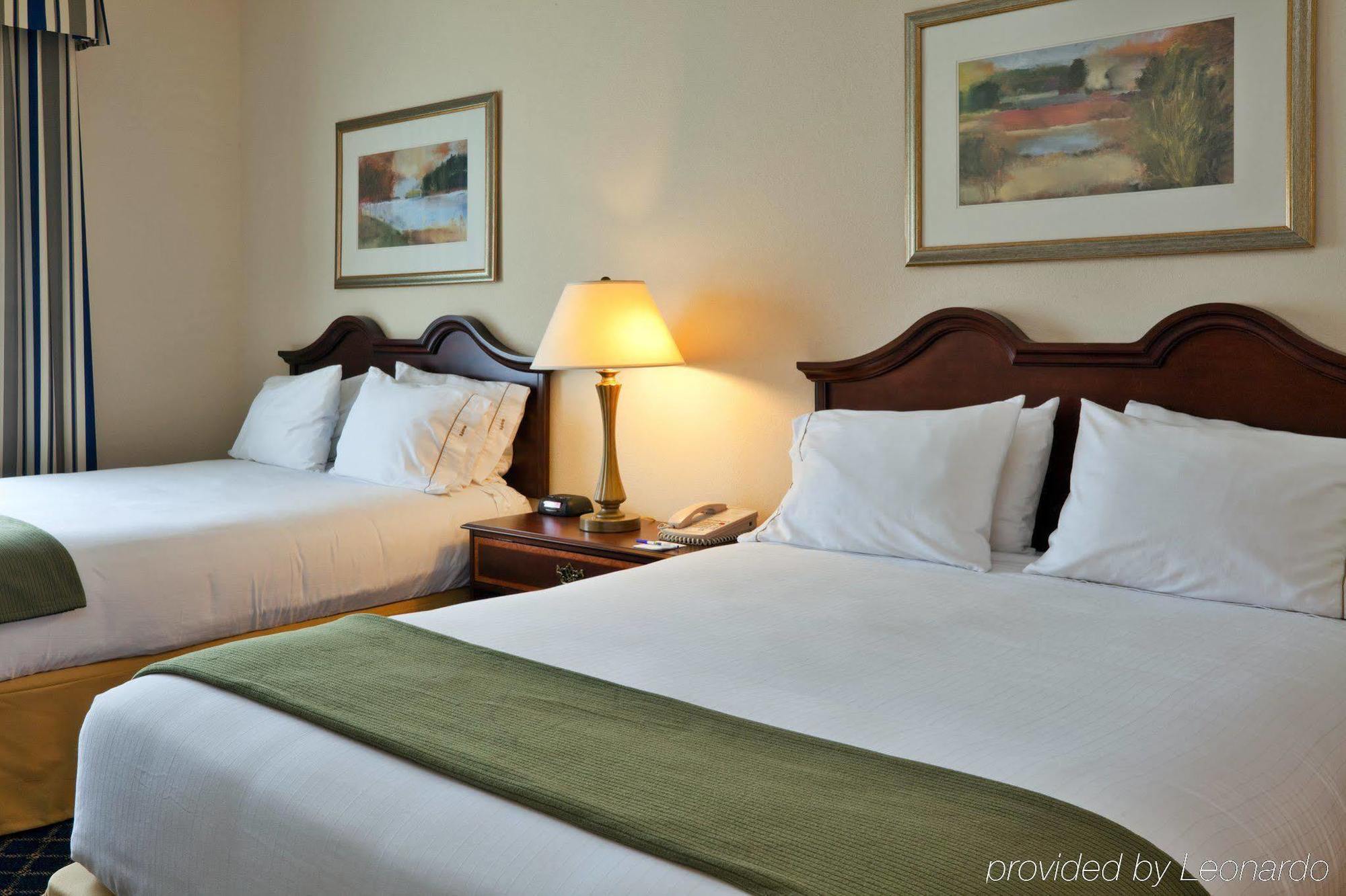 Holiday Inn Express Hotel & Suites Dothan North By Ihg Exterior photo